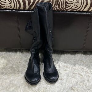 B.Makowsky Women's Black Leather fleece lined Boots 8